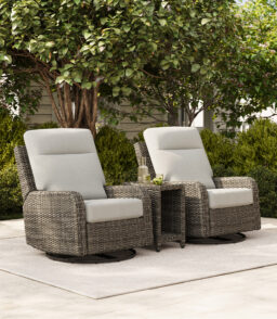 Thomasville Elko 3 - Piece Outdoor Swivel Glider Recliner Set